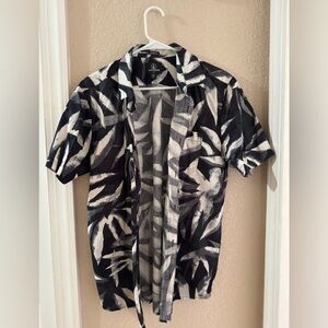 Volcom Patterned Button Down Shirt | Men's Medium | Classic Fit